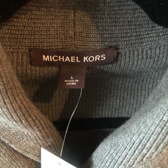 NWT Calvin Klein Men's Gray Pullover size Large - I bought at Macys new - Picture 2 of 7